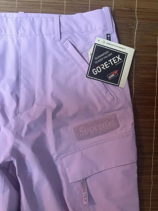 Supreme Gore-Tex Cargo Pants Mauve - 23F