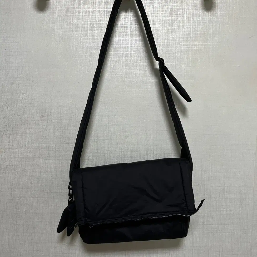 인유즈(INUSE) ANTIMICROBIAL TRAVEL TOTE BAG