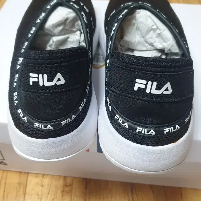 FILA CRUISE  (휠라 크루즈 245)