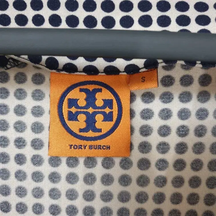 tory burch 토리버치 실크 폴카도트패턴 프렌치슬리브 랩원피스 S