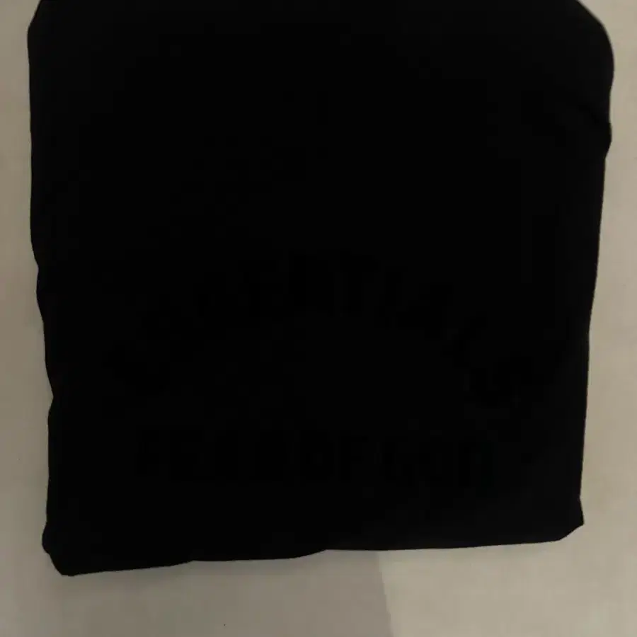 피오갓 티셔츠 Fear of god black blonded tshirt