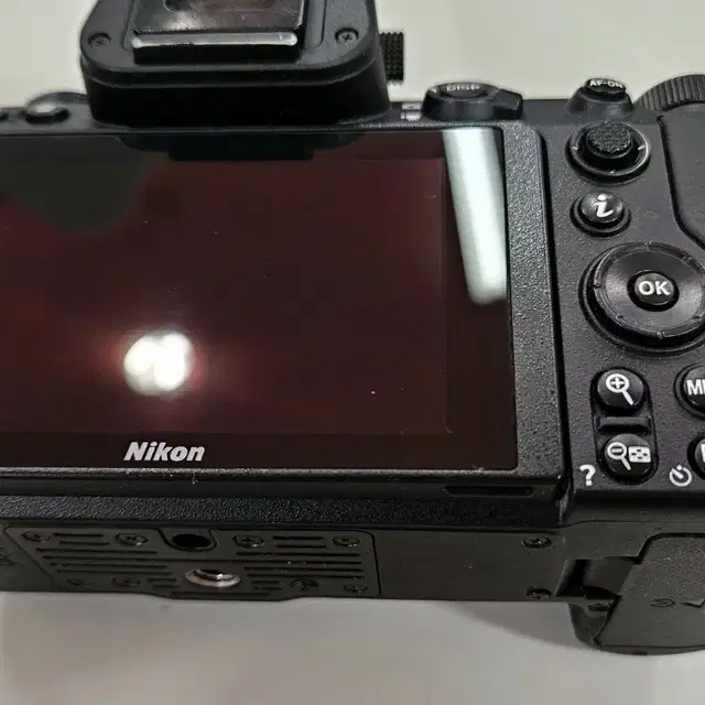 니콘 NIKON 중급형 풀프레임 미러리스 Z6