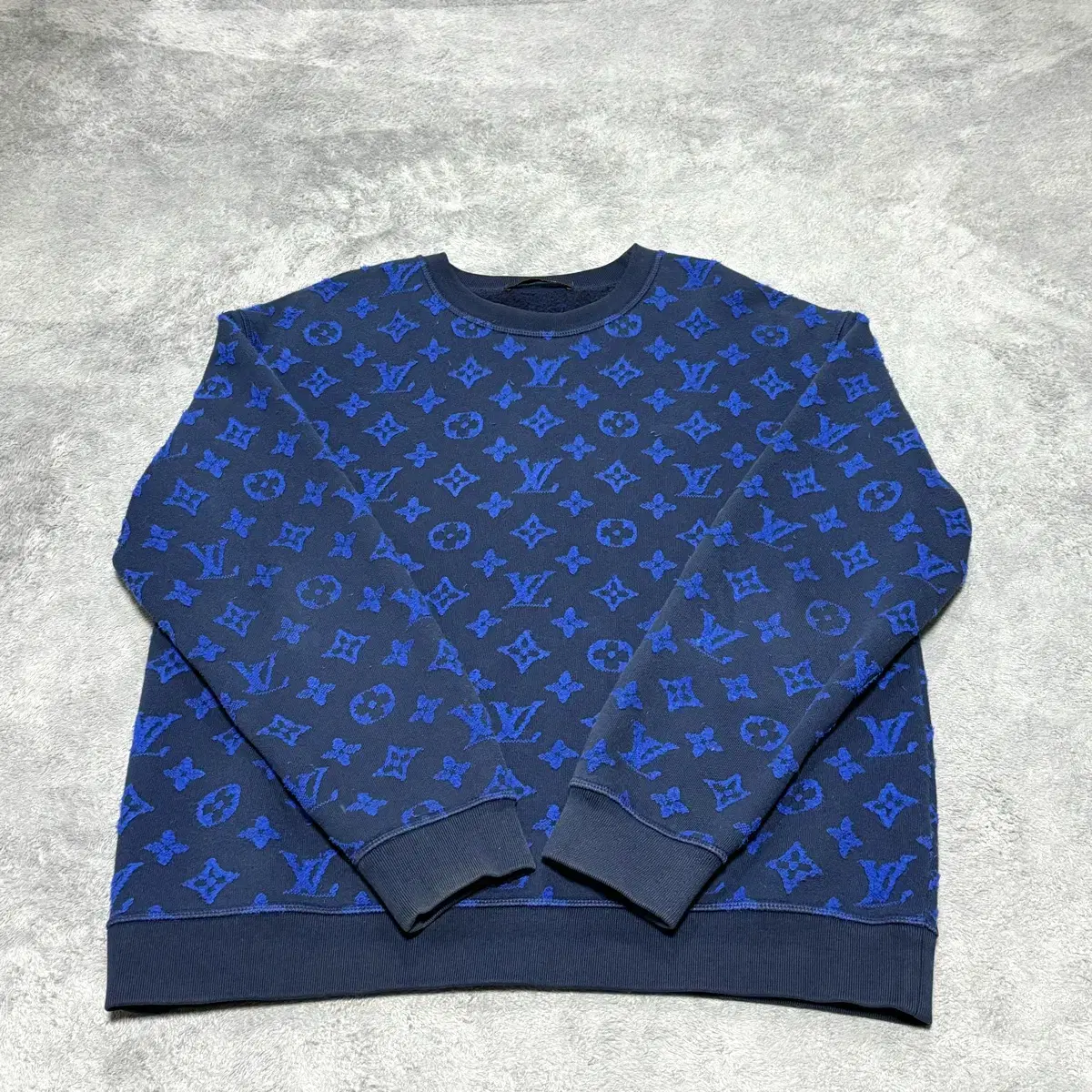 [L] Louis Vuitton Full Monogram Man to Man