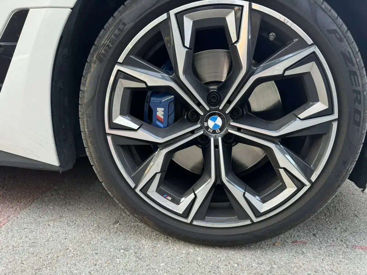 BMW G26 정품 860M 19인치 휠