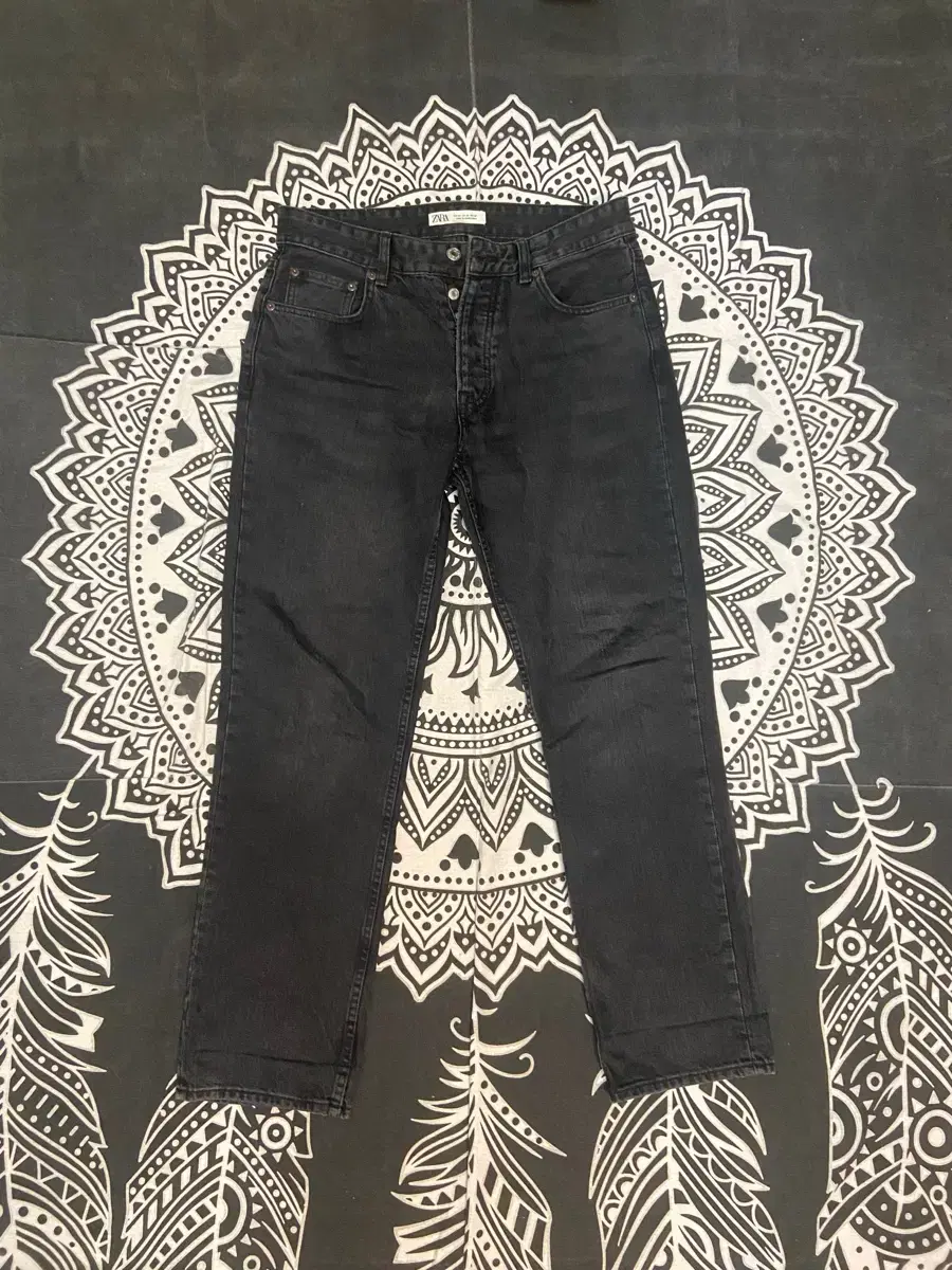 ZARA Zara Black Blue Wash Denim 32 Jeans