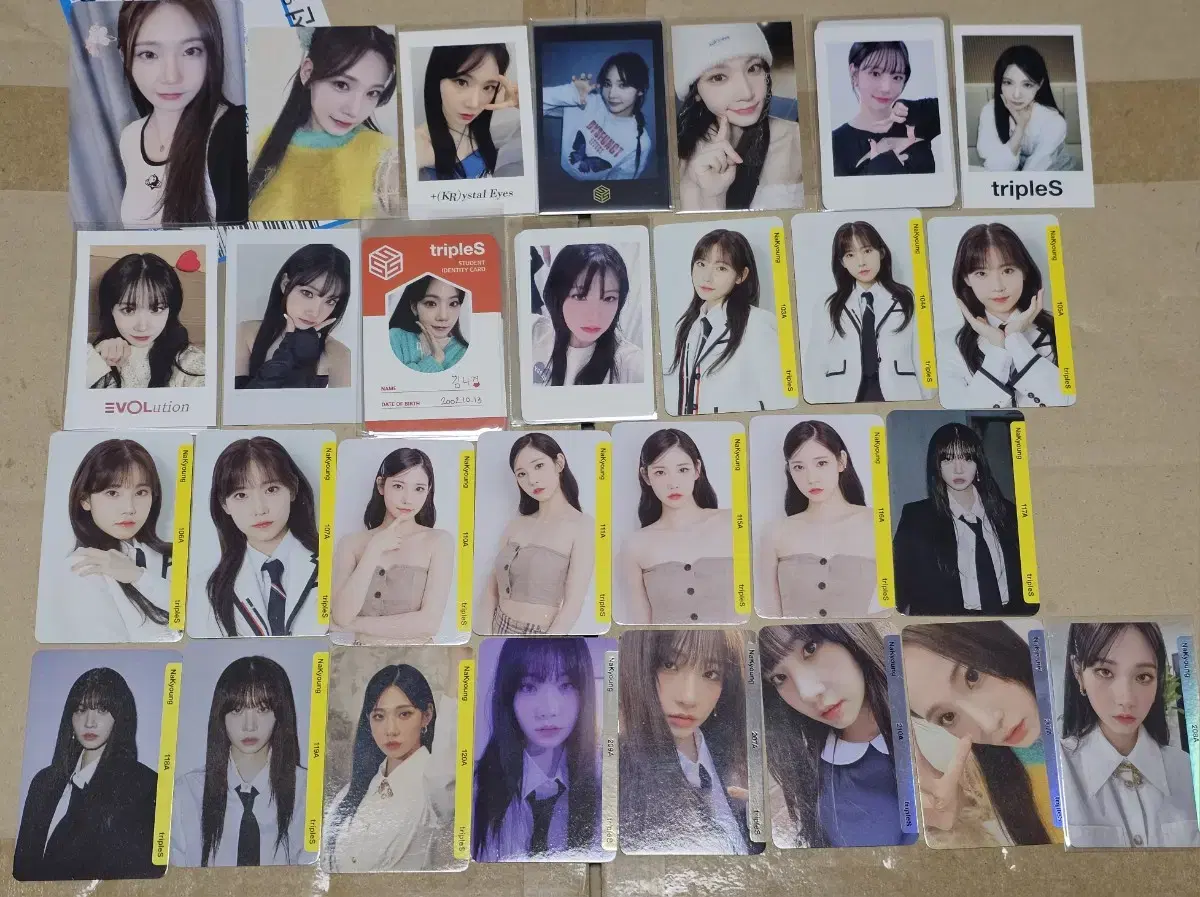 Triples nakyung photocards unreleased photocard pre-order benefitsPhotocards sells