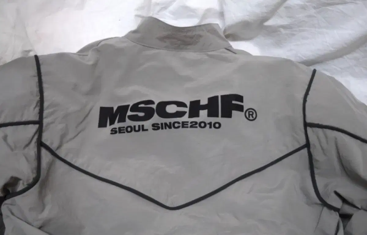 MSCHF WINDBREAKER 미스치프 바람막이