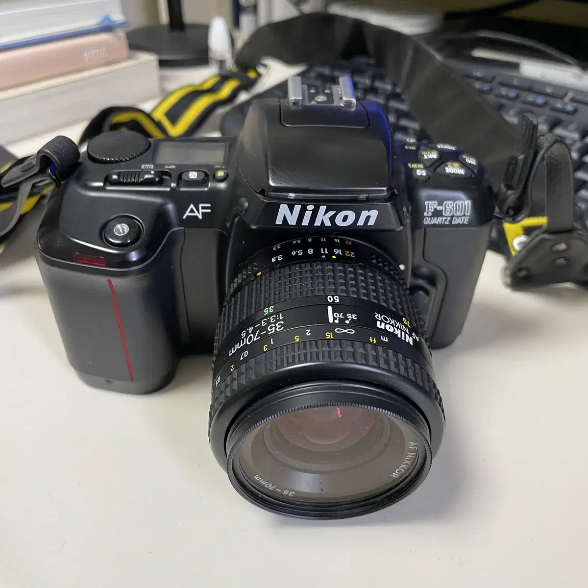 Nikon F-601