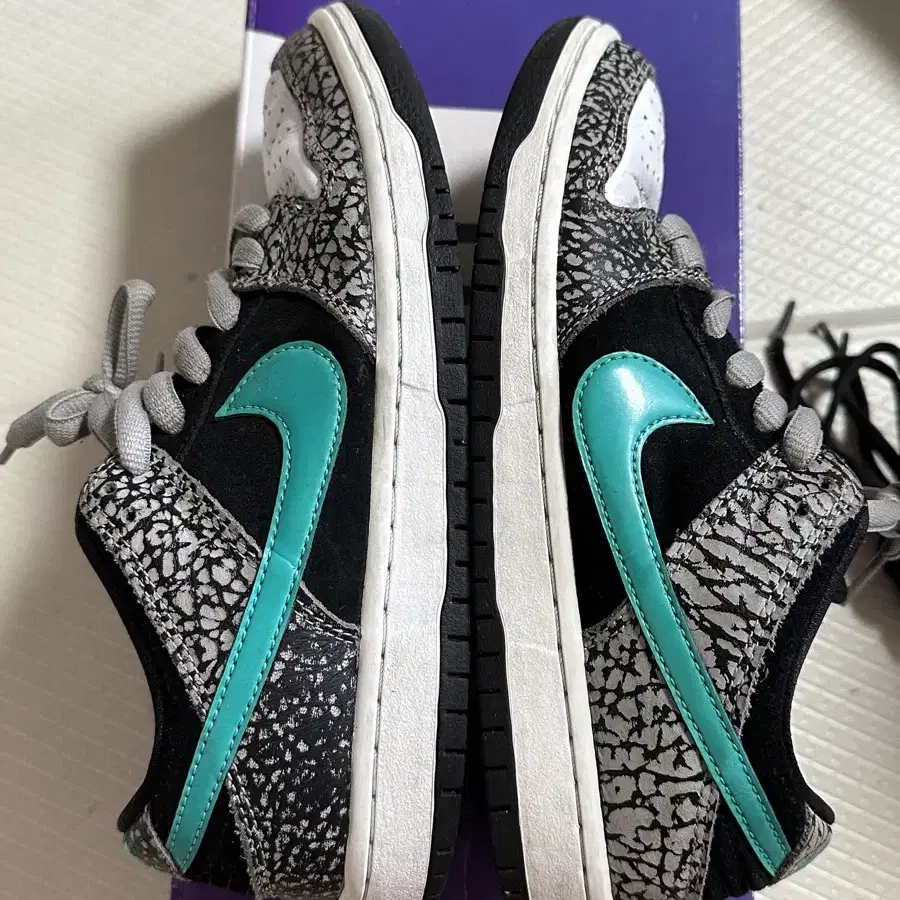 Nike SB Dunk Low Pro Clear Jade 240