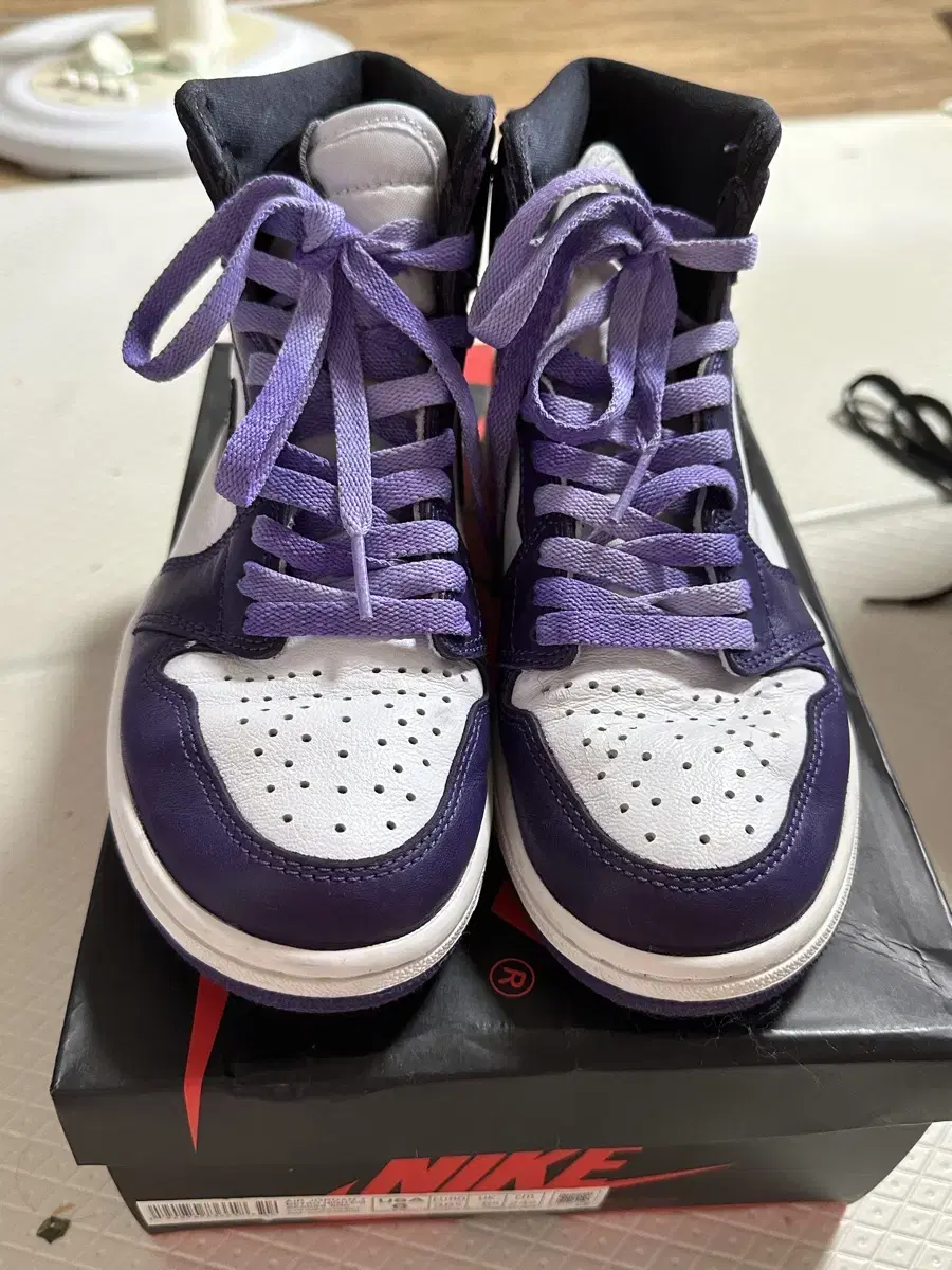 Jordan 1 Retro High OG Court Purple 240