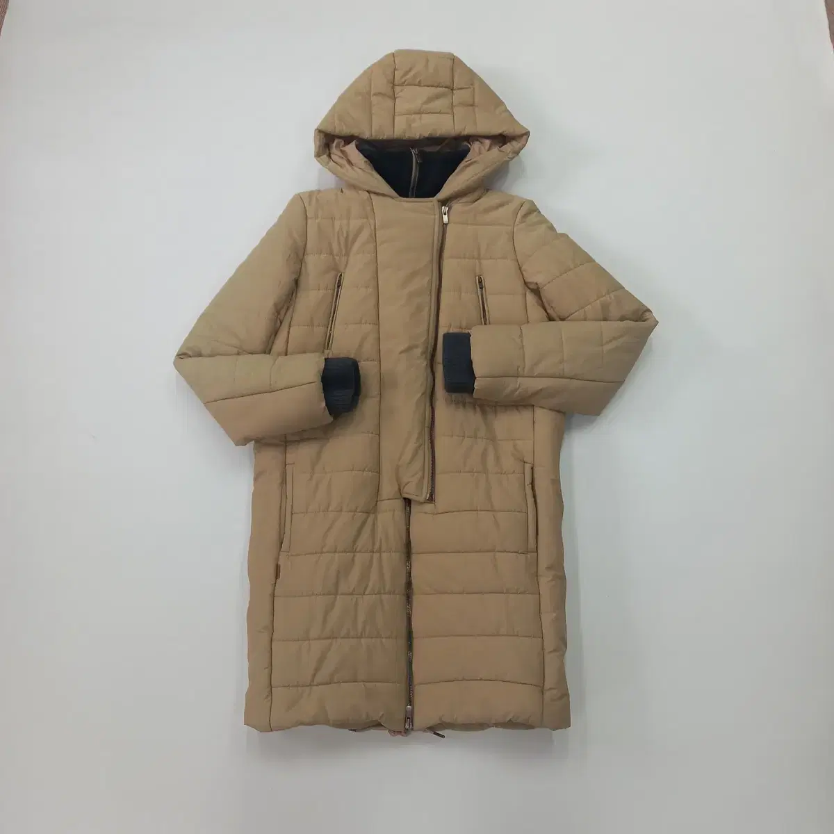 Lacoste Hooded Zip-up Long Puffer Jacket True to size (1691)