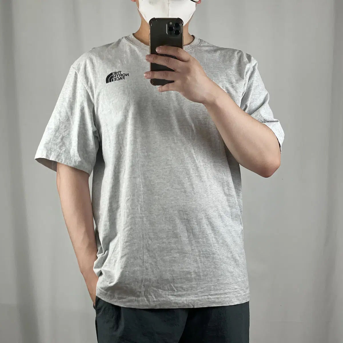 The North Face Gray Round Short Sleeve Tee 3XL .240619