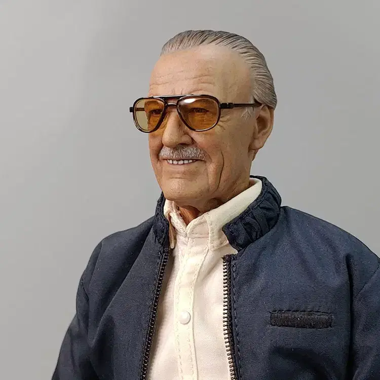 핫토이 MMS327 스탠리 Hot Toys Stan Lee