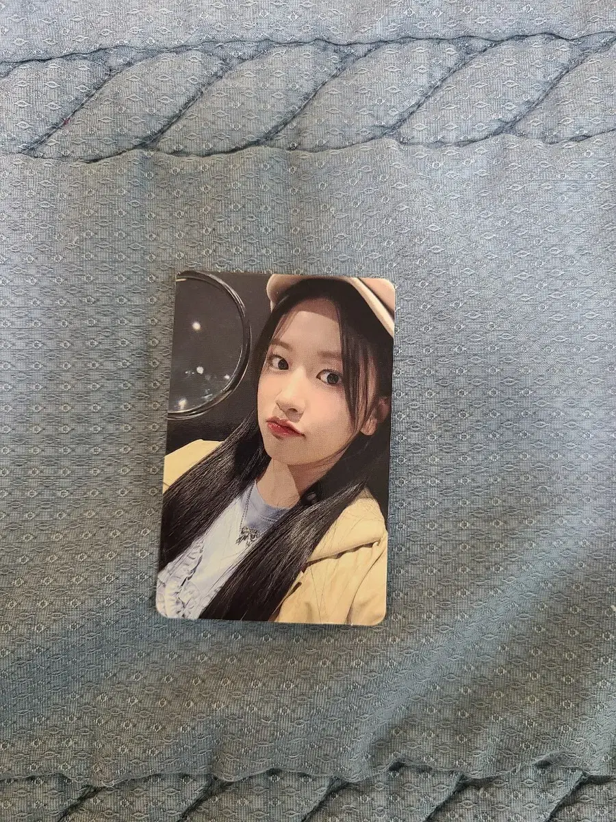 ive makestar unreleased photocard detective yujin sells