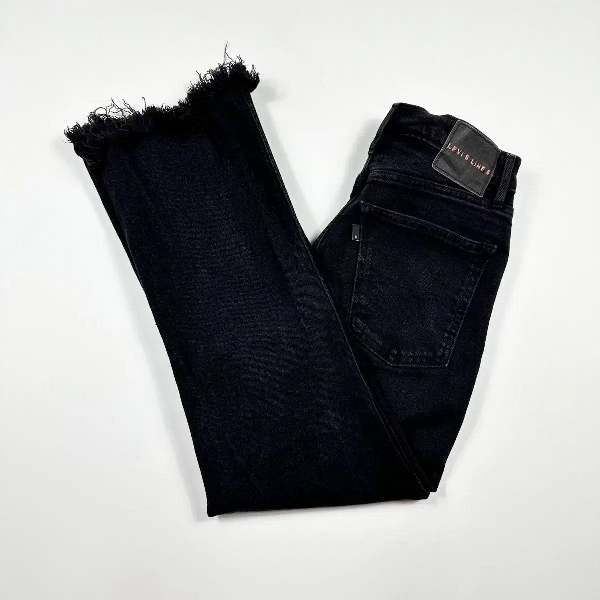 (26) Levi's line 8 semi Boot cut cut-off black denim pants