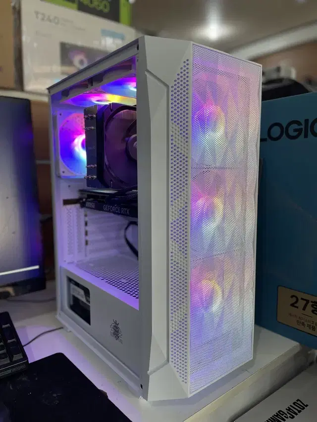 (급처) 라이젠 7800XD RTX 4070S