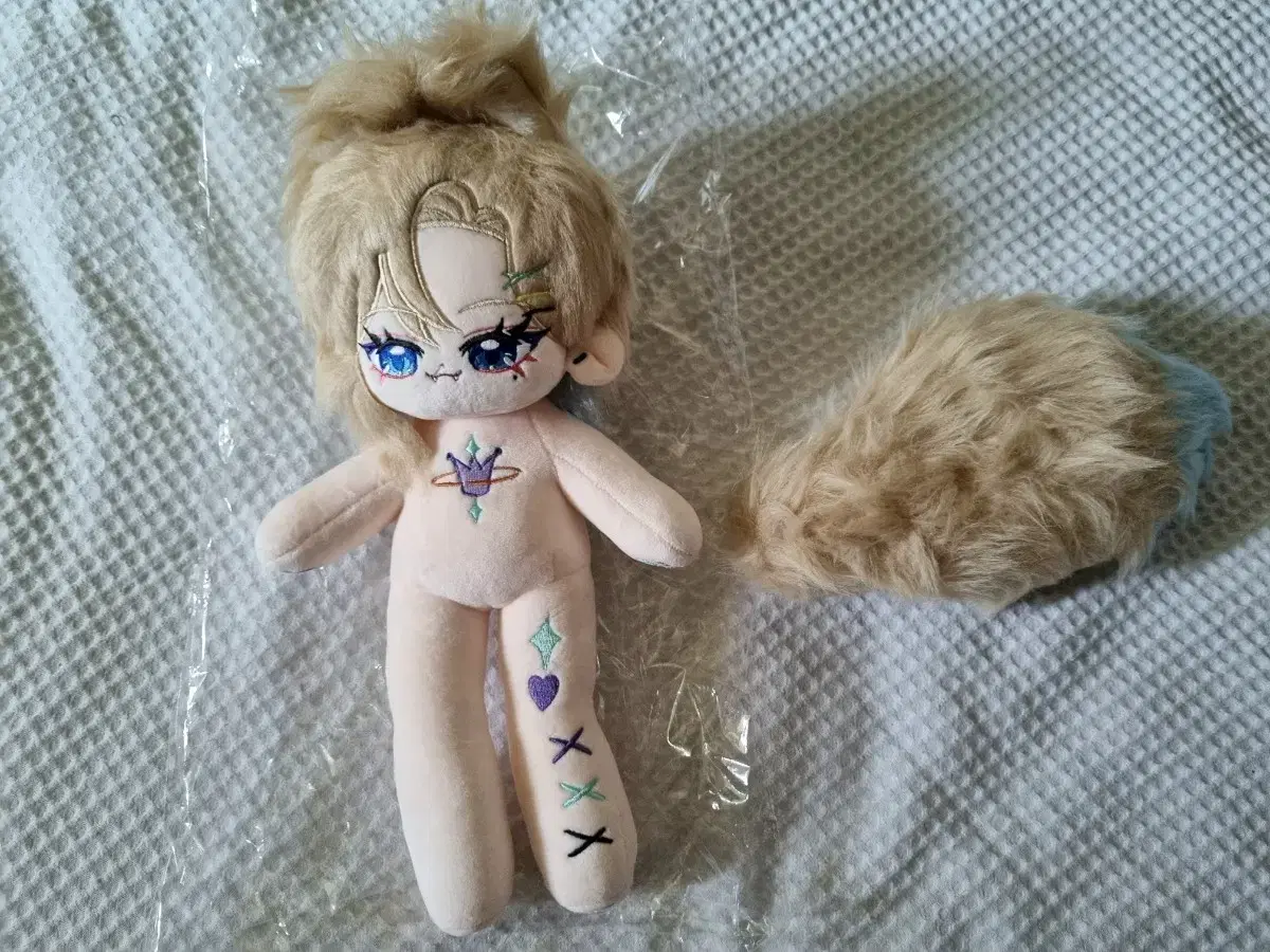 Plave noah doll WTS