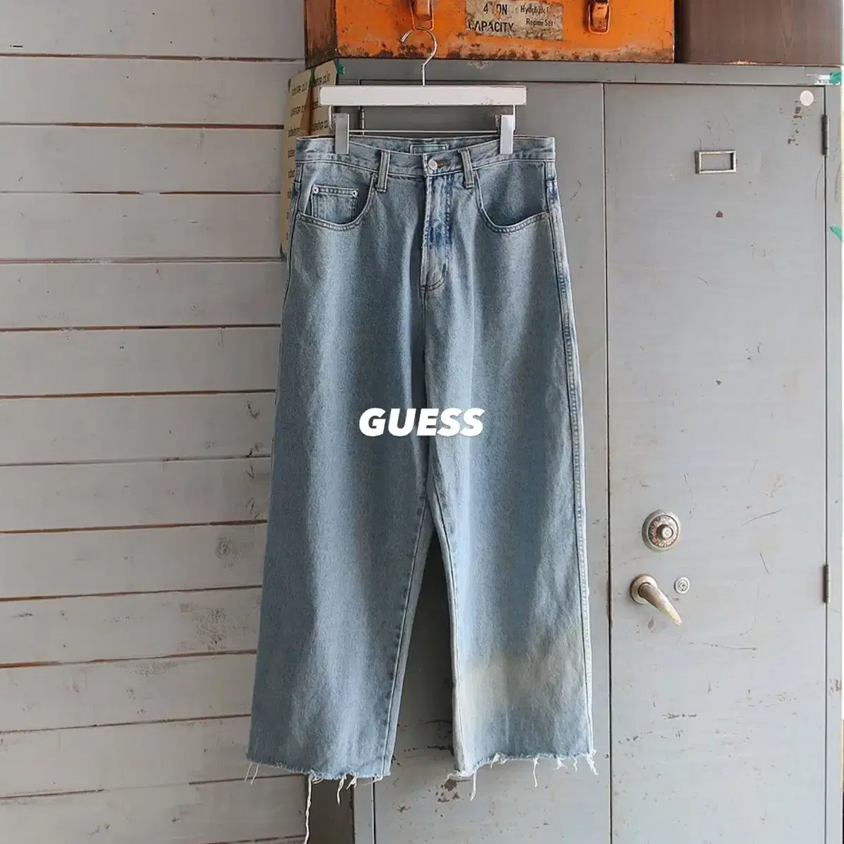 (착용컷) GUESS 와이드 커팅 진 (남성용 30)