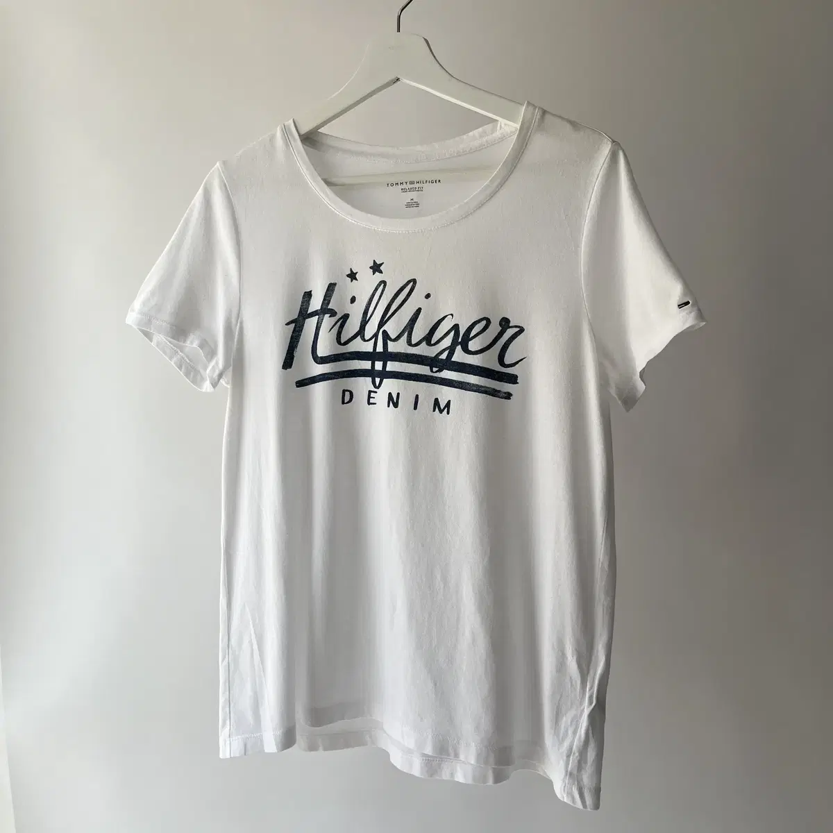 TOMMY HILFIGER denim logo T-shirt