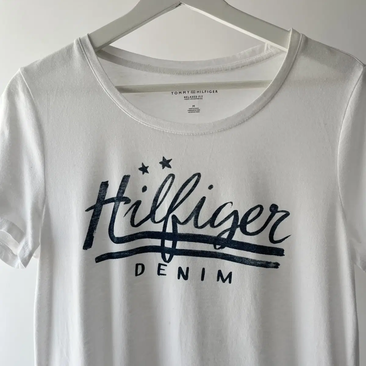 TOMMY HILFIGER denim logo T-shirt