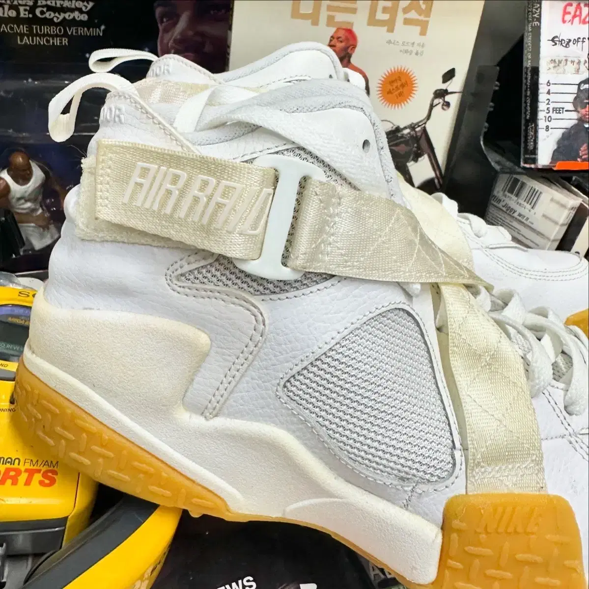 nike air raid white gum 나이키 에어 레이드