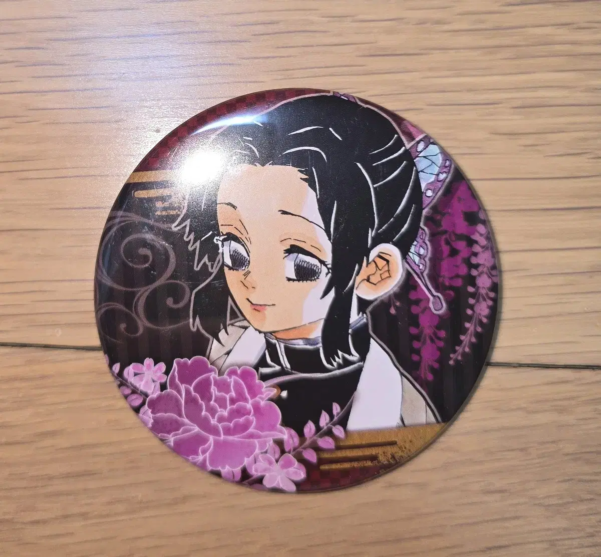 Demon Slayer Cochou Shinobu Kanbadge