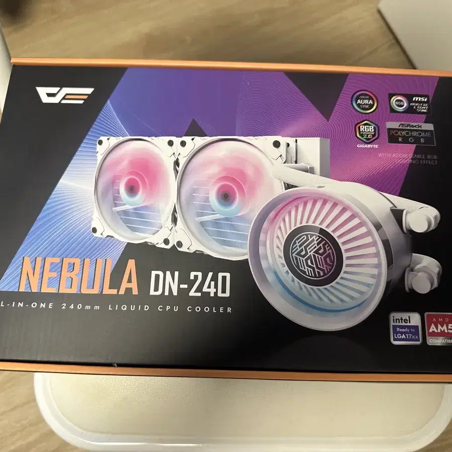 darkflash NEBULA DN-240 ARGB (화이트) 팔아요~