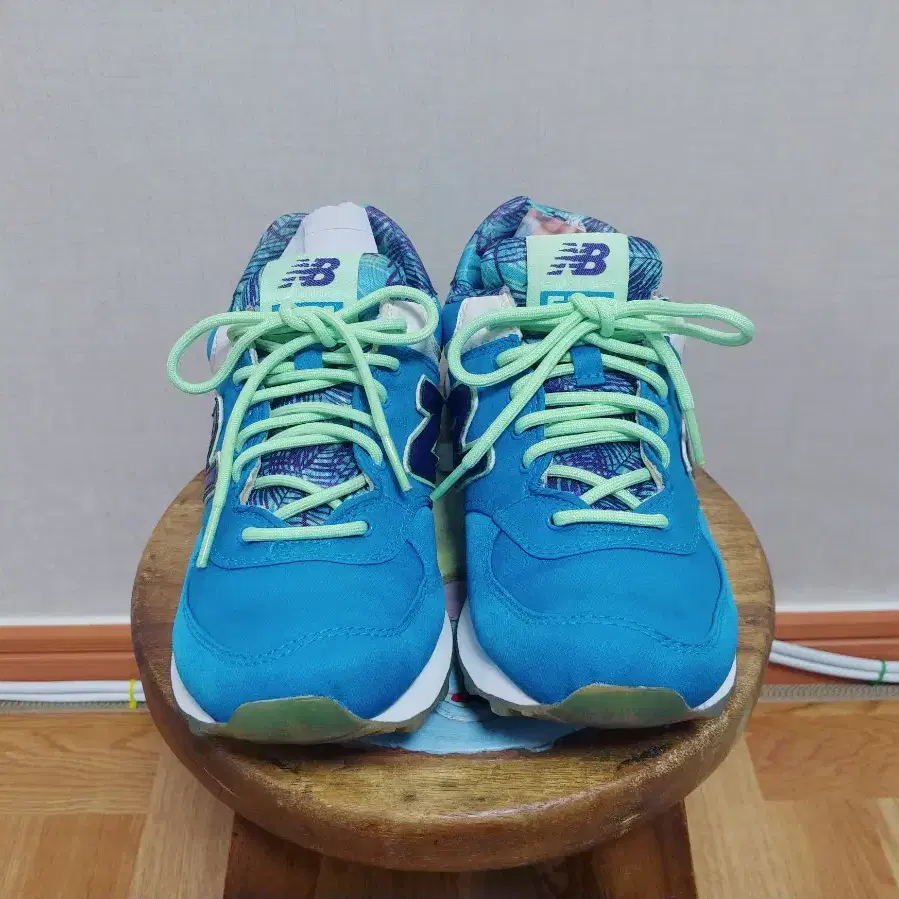 235 / NEWBALANCE (뉴발란스) 정품 여성 574 운동화