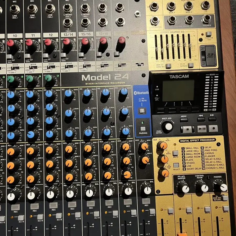 Tascam Model 24 믹서 타스캄 모델 24채널