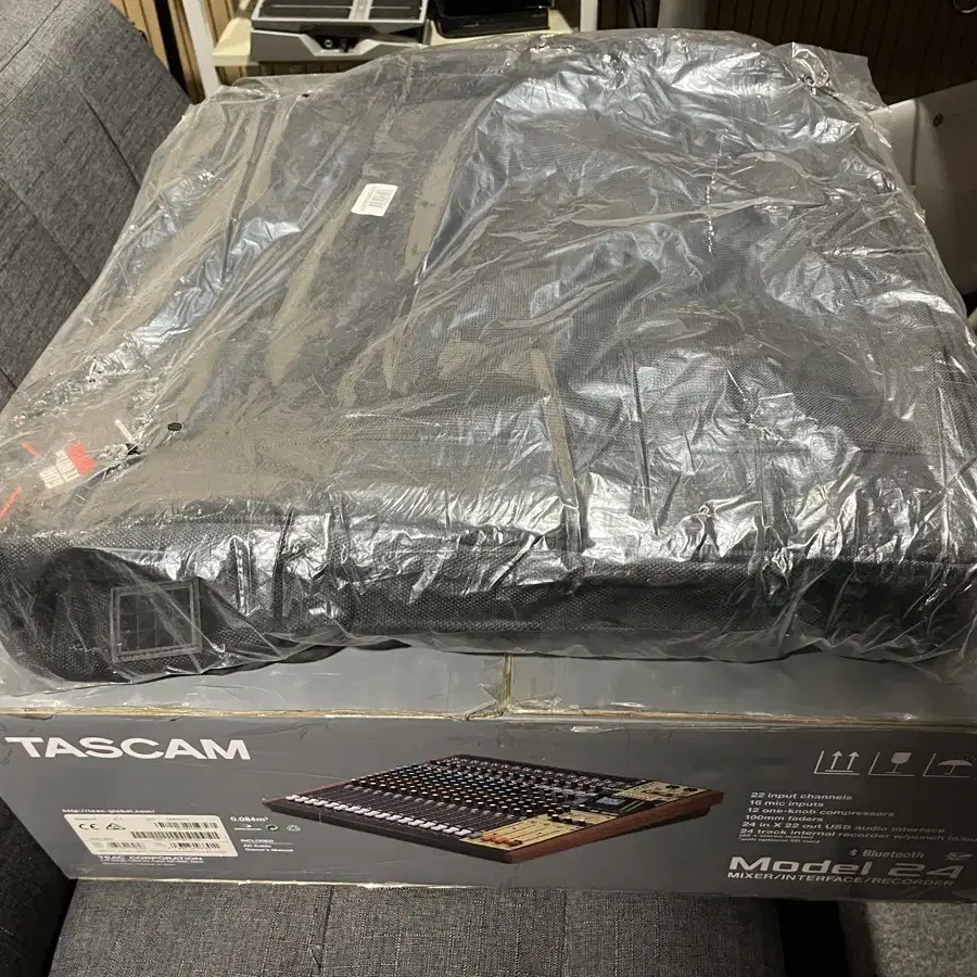 Tascam Model 24 믹서 타스캄 모델 24채널