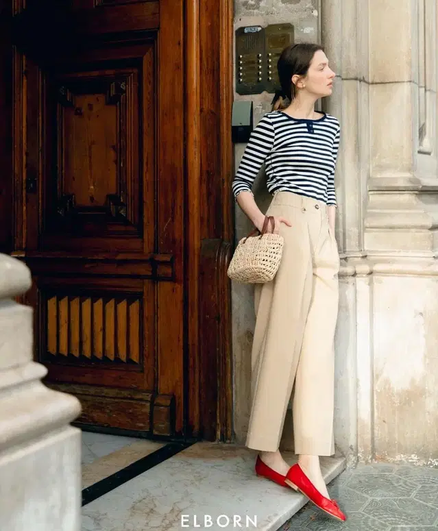 엘보른 Cropped Cotton Wide Trousers