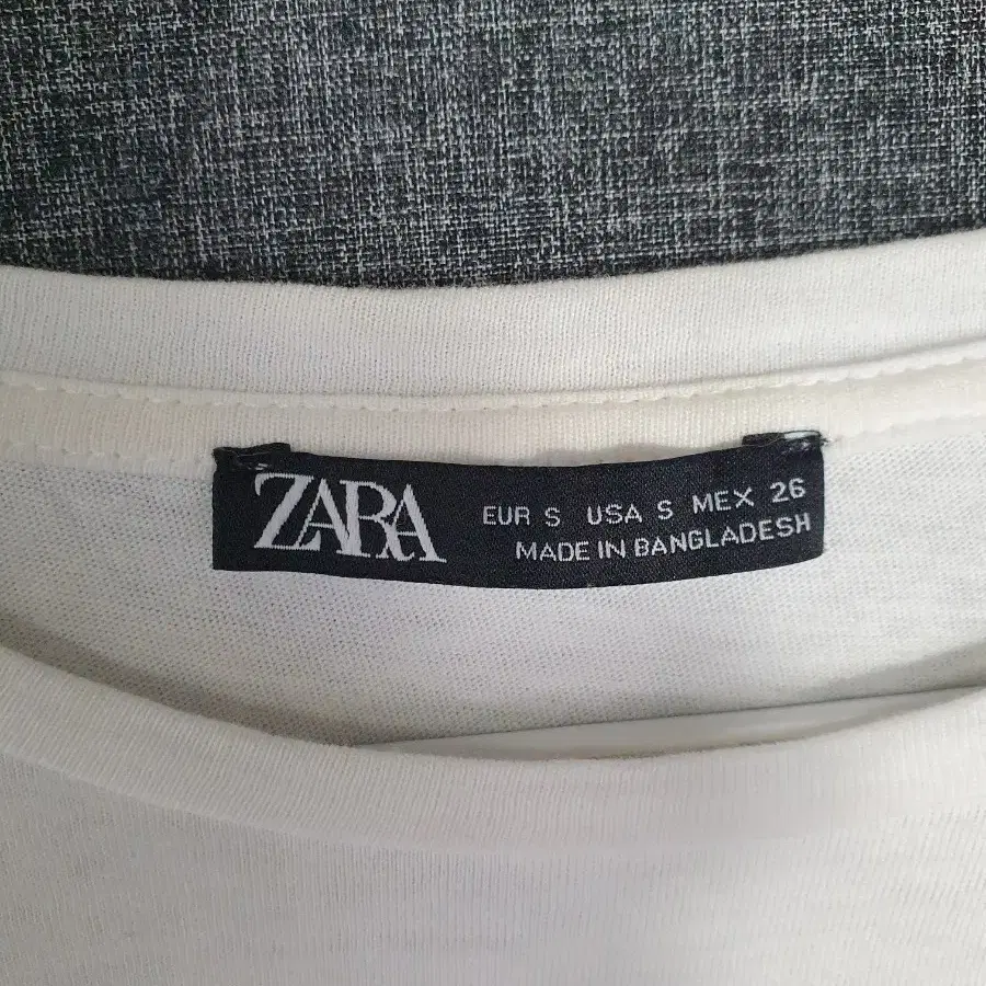 ZARA 자라 여성 셔링 흰색 면티(S)