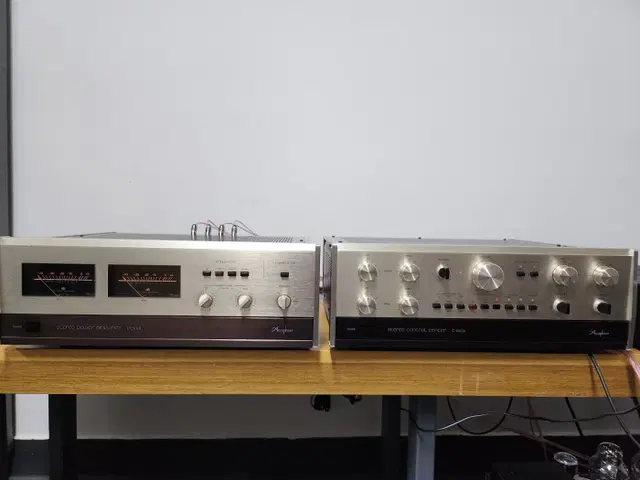 아큐페이즈(accuphase) P-300L, C-200X 파워, 프리앰프