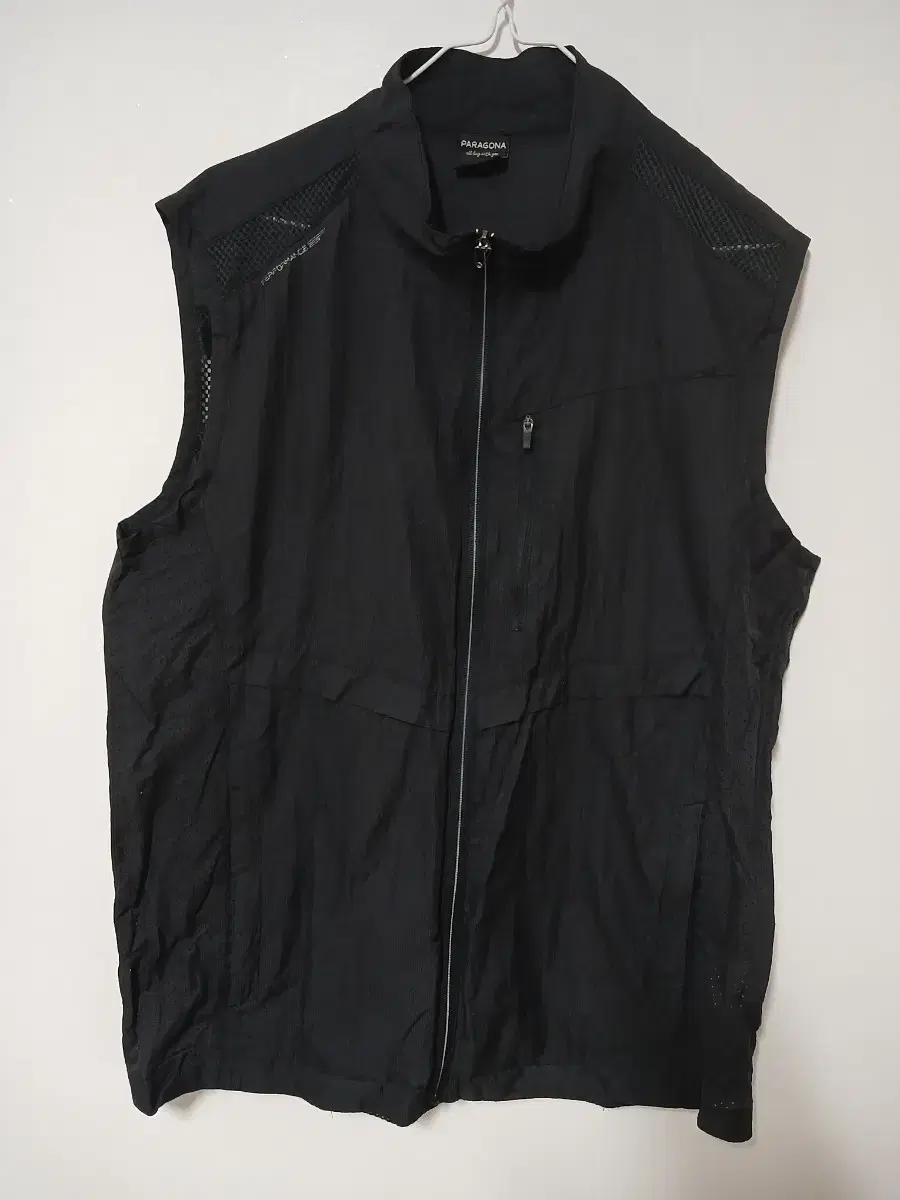 Faragona Men's Vest