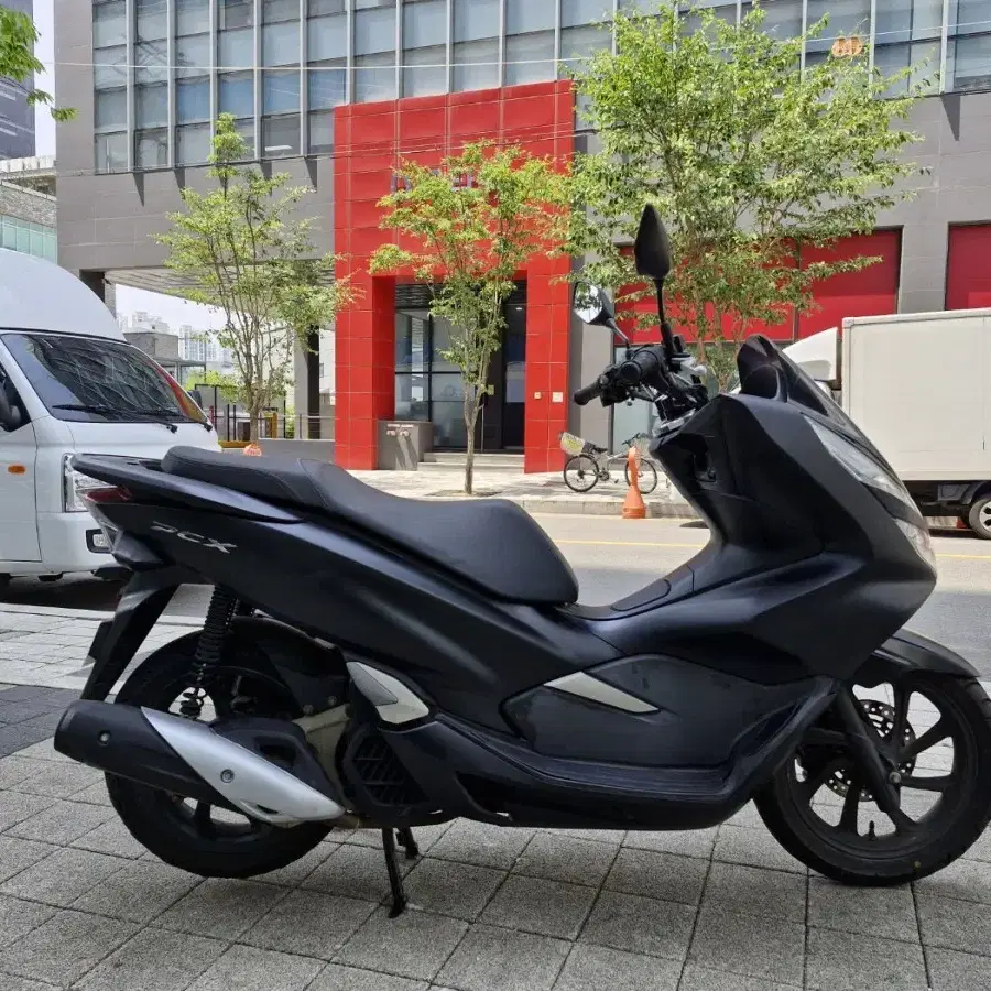 DB-047/ 혼다 / PCX /20년식/ 9.9만km /자체 할부 판매