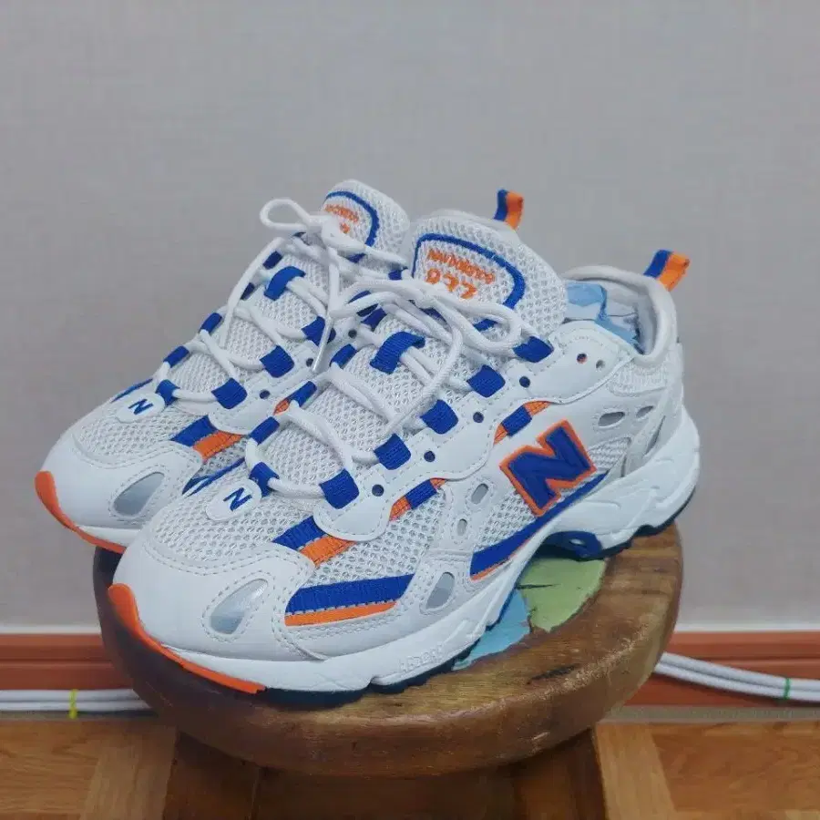 230 ] NEWBALANCE (뉴발란스) 정품 여성 827 운동화