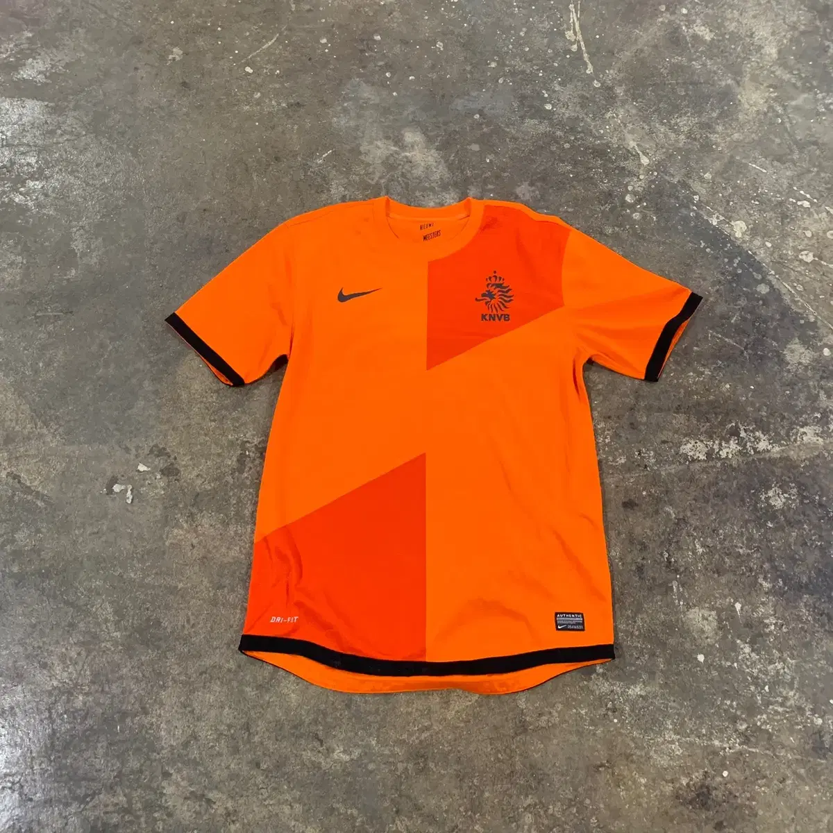 M Nike Netherlands Training Short Sleeve Tee - A4817