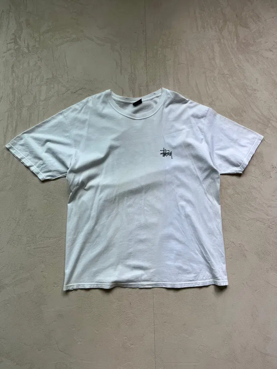 XL) Stushirogo White T-Shirt