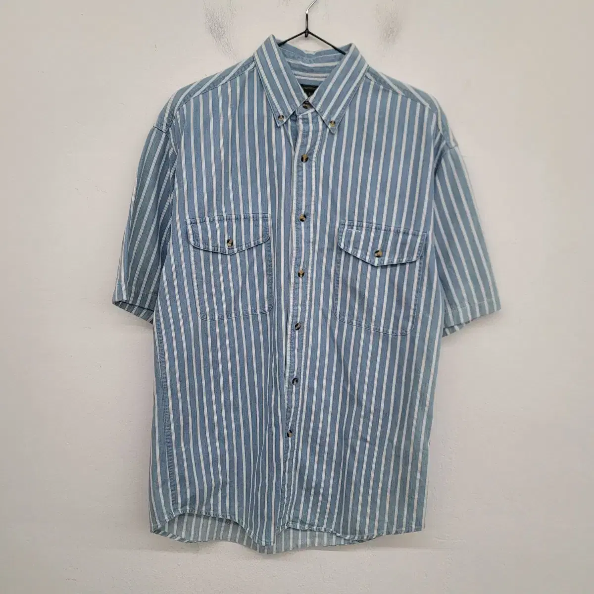 [100/L] CROFT & BARROW Heavy cotton patterned shirt for sale.