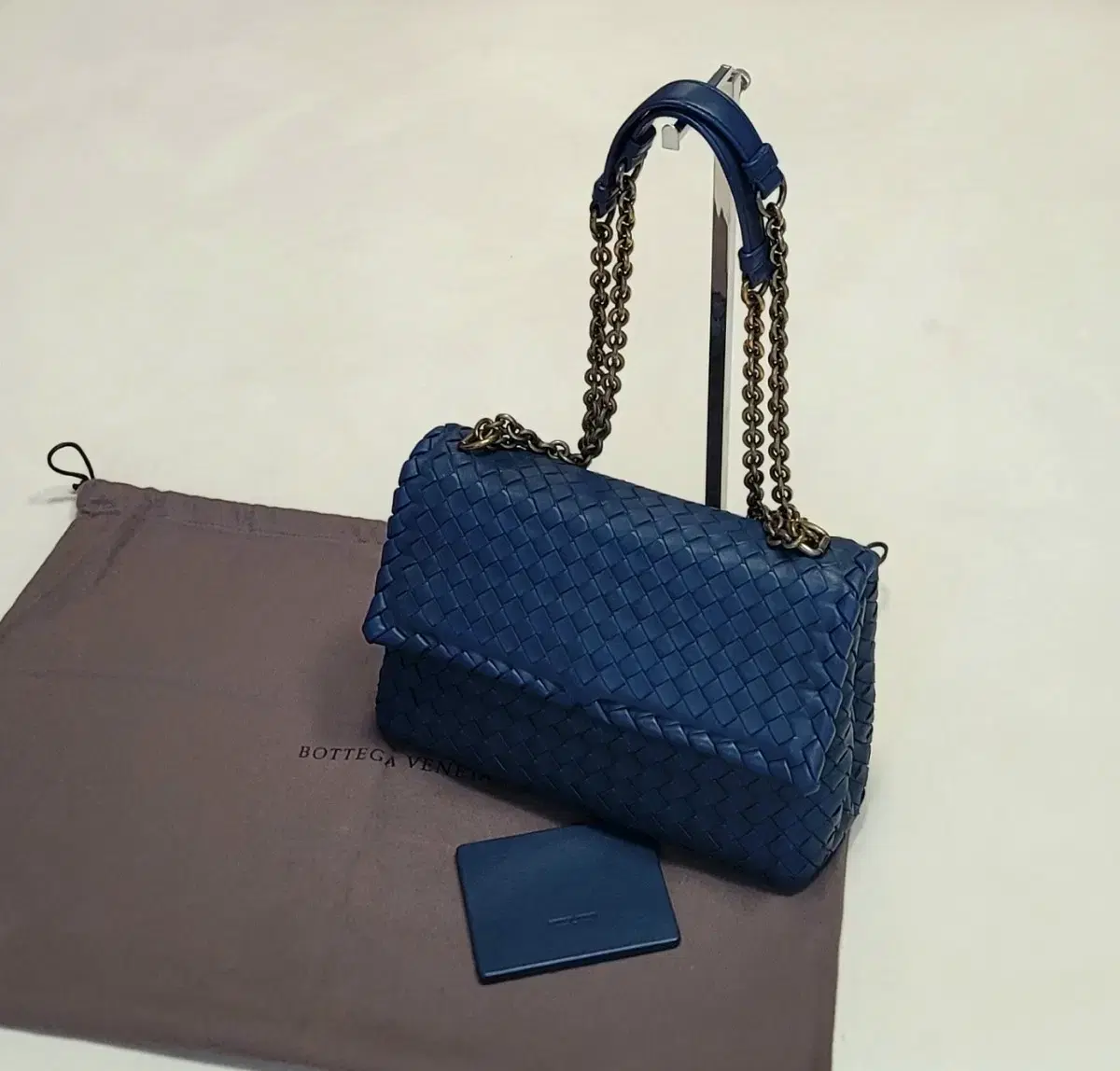 [정품] 보테가 베네타 Bottega Veneta  램스킨 올림피아  체