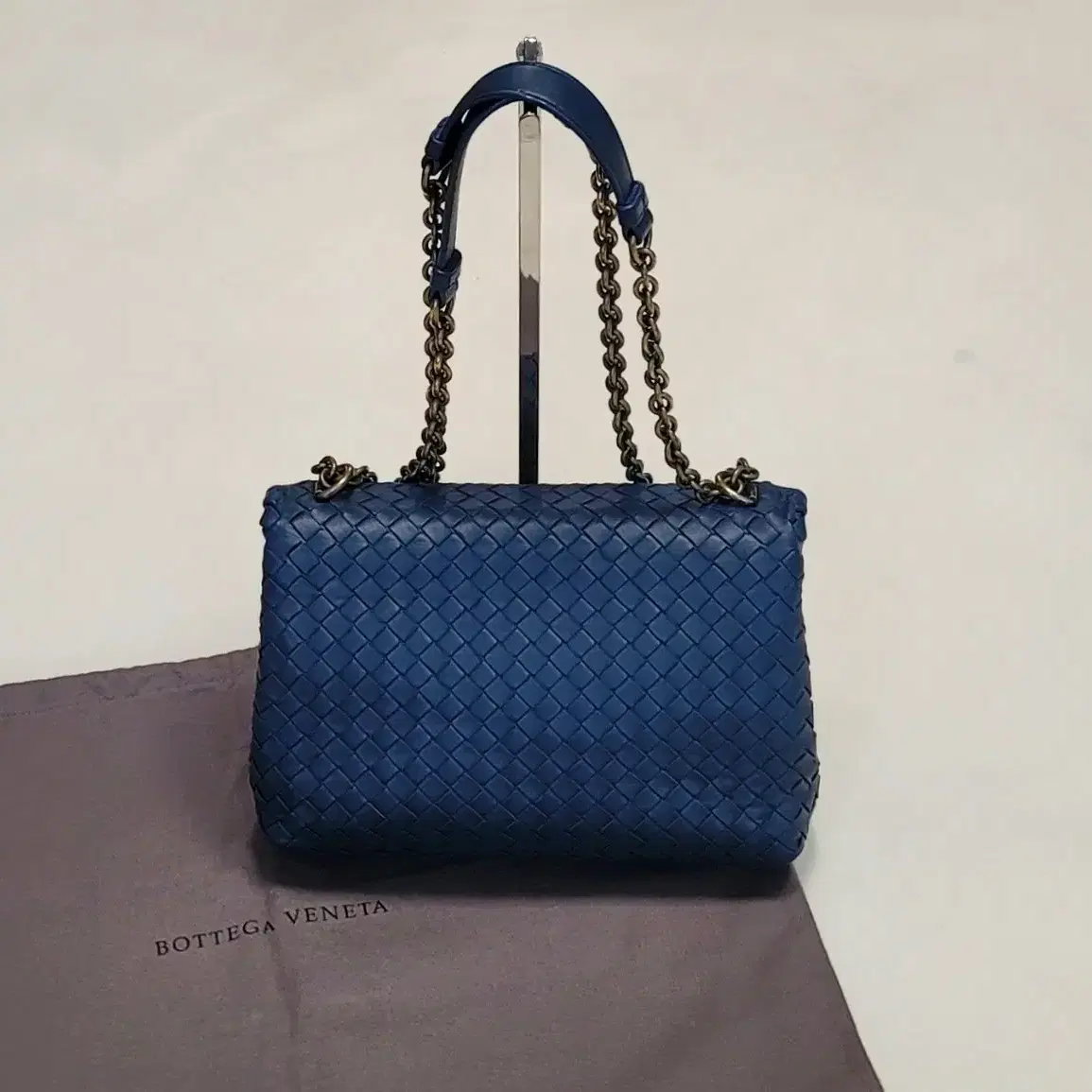 [정품] 보테가 베네타 Bottega Veneta  램스킨 올림피아  체