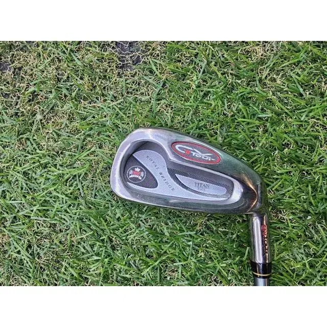 GV Tour Royal Bridge 4-P,A,S L Strength Pre-Owned Women's Iron Set