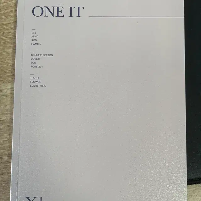 엑스원 사진집, 노트 팝니다 한승우, 조승연, 김우석, 김요한, 이한결,