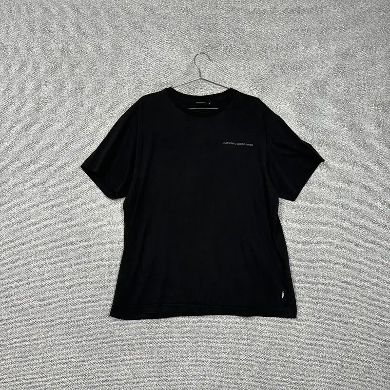 National Geographic All Black Vahn Tee XL