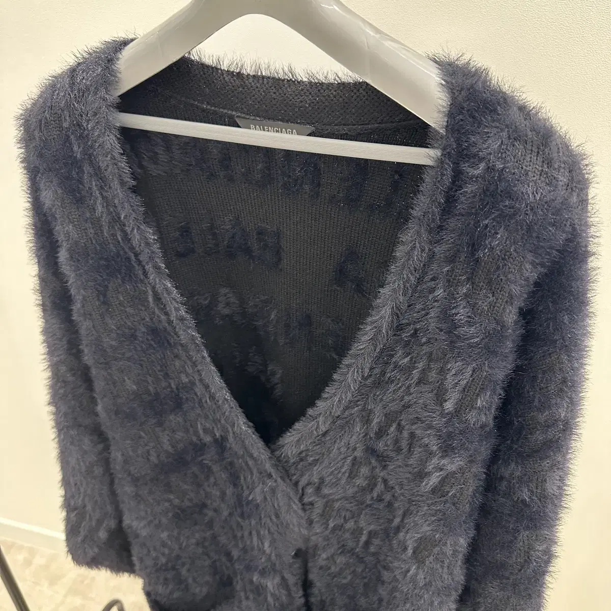 발렌시아가 모피 가디건 Furry Cardigan 769146