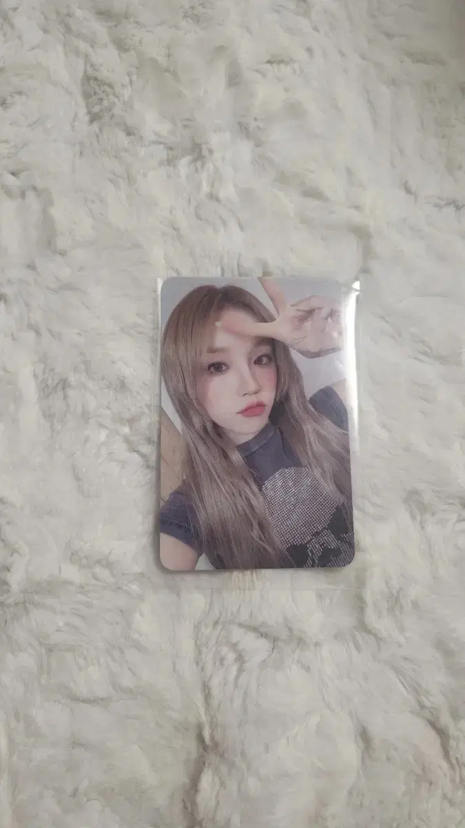 Yuqi Frank Burger Photocard