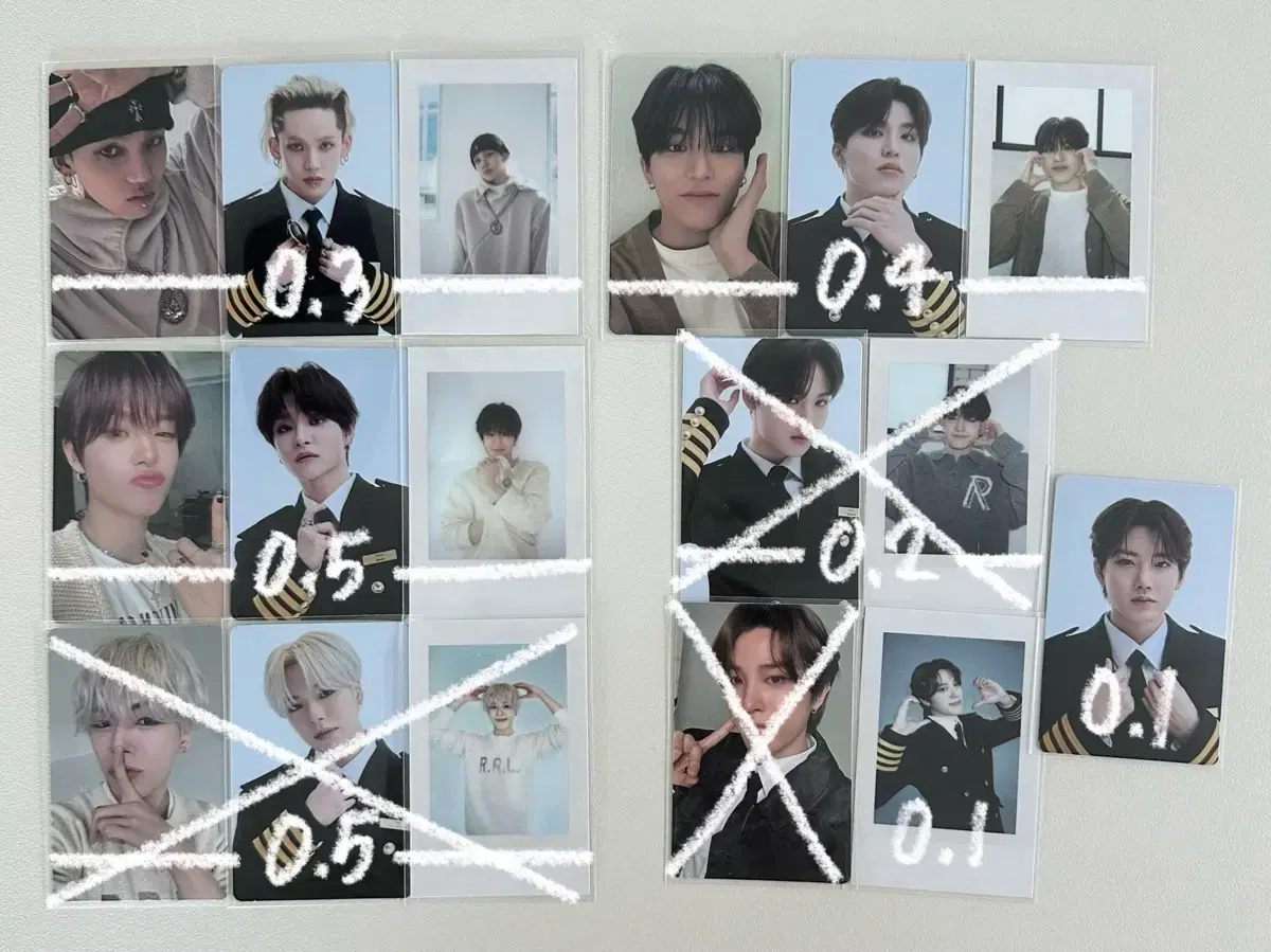 Treasure Welcoming seasons greetings photocard choi hyunsuk jihoon junkyu yoon jaehyuk doyoung park jeongwoo So junghwan