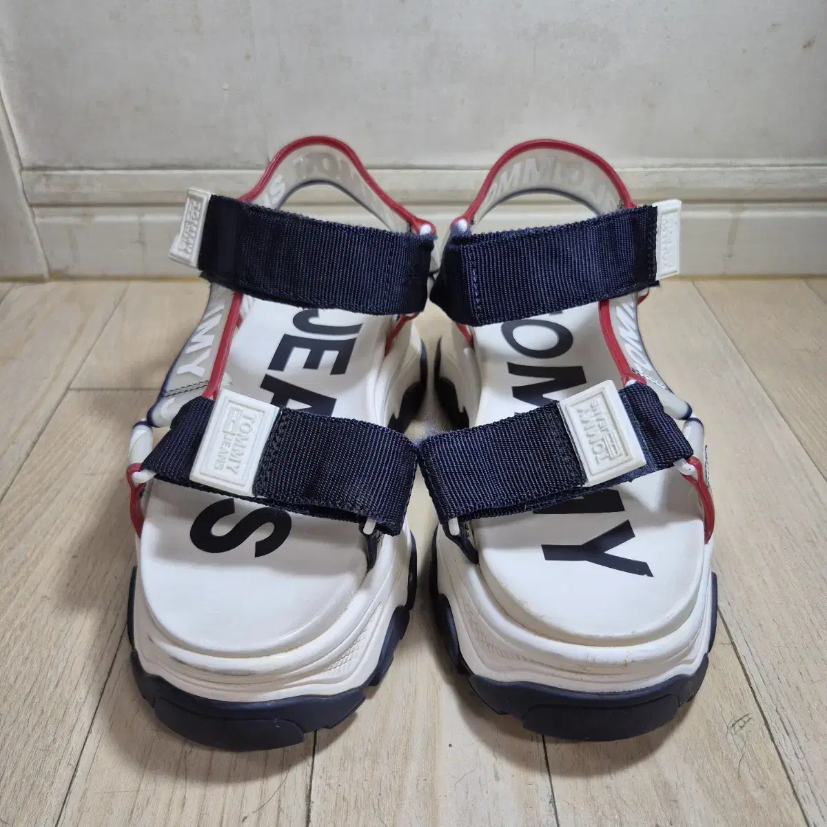 타미힐피거 굽 샌들토미진 POP COLOR HYBRID SANDAL