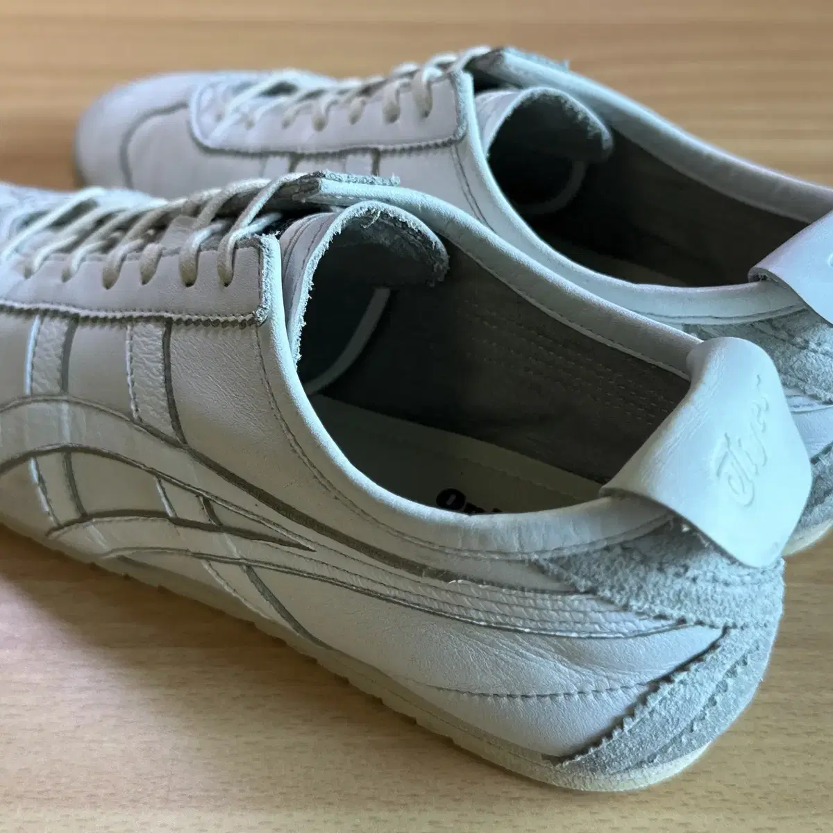 ONITSUKA TIGER LIMBER UD PRESTIGE