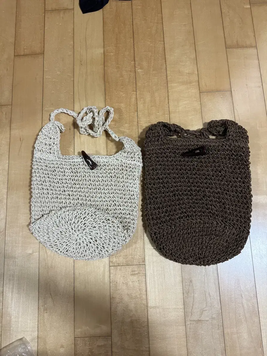 Straw zipper crossbody bag beige brown1 each